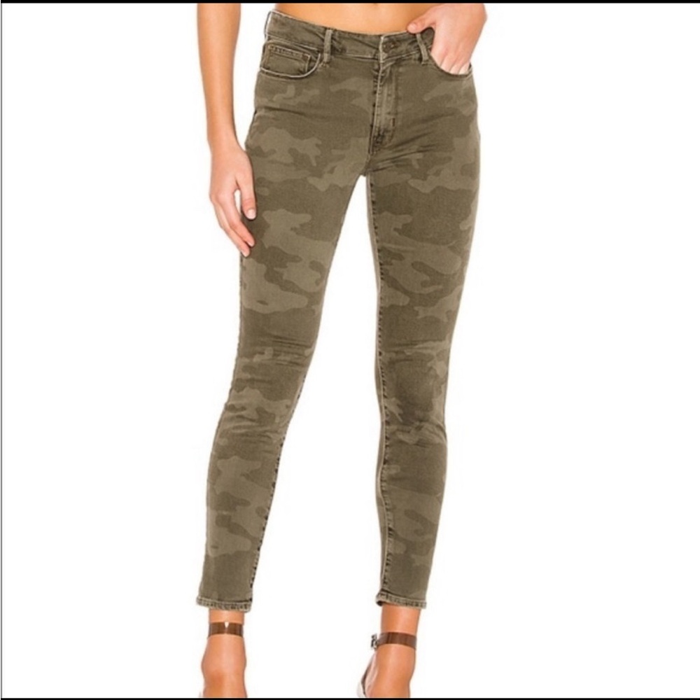 Sanctuary Social Standards Women's Camouflage Skinny Jeans size 6/28